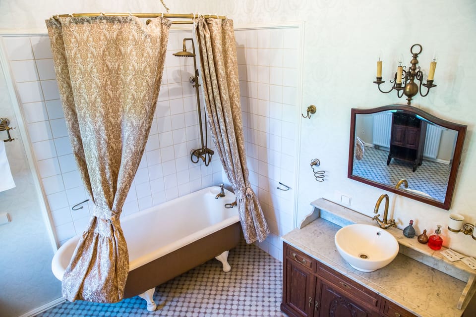 Bathtub, free toiletries, hair dryer, bathrobes