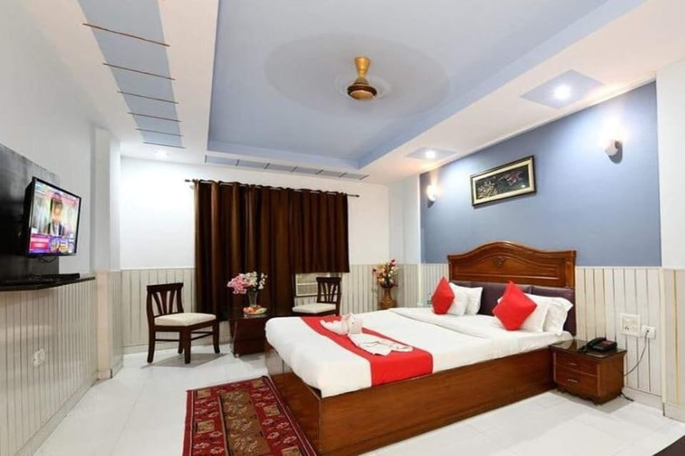 Superior Room | Soundproofing, bed sheets