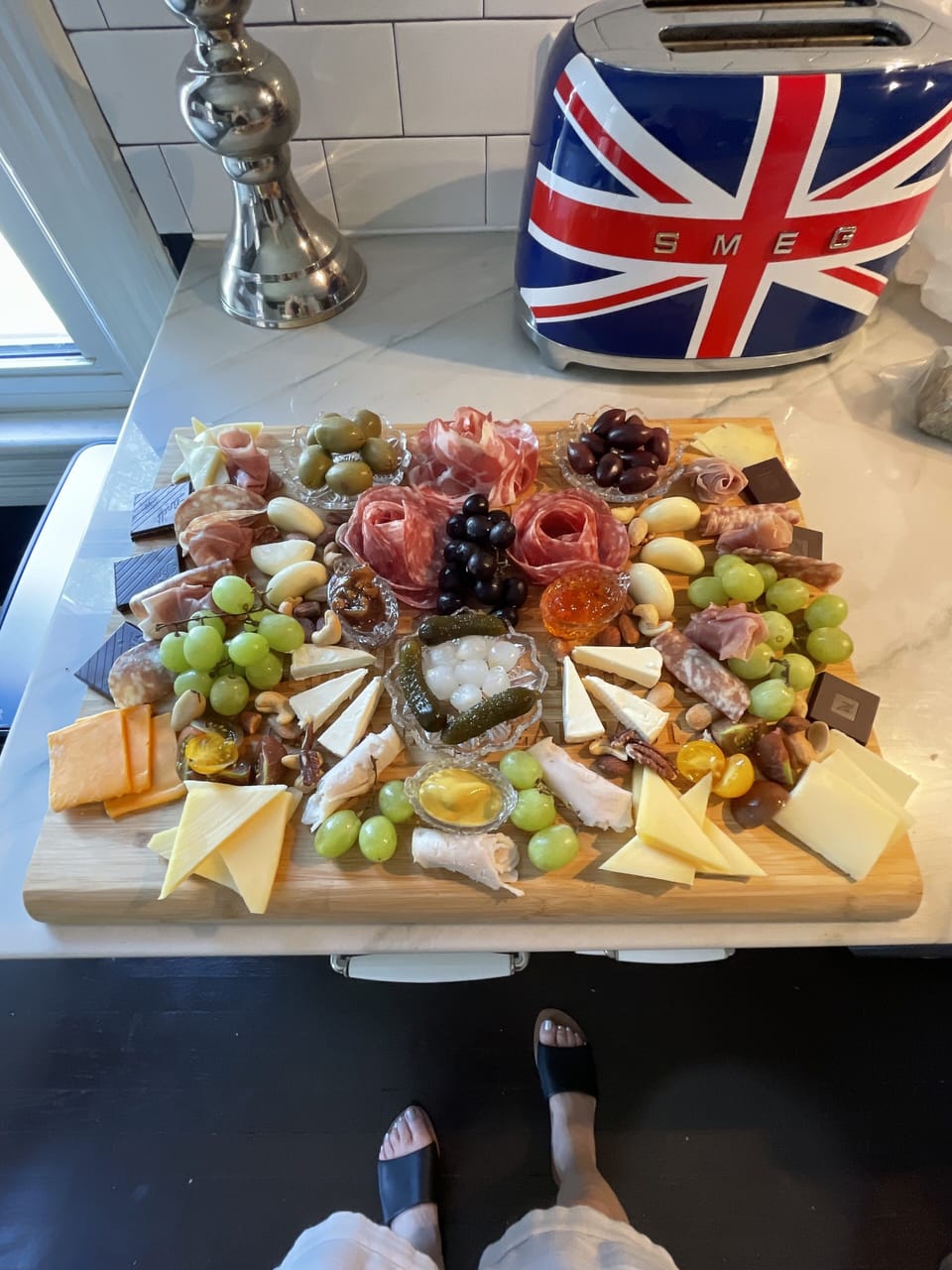 Lunch and dinner served