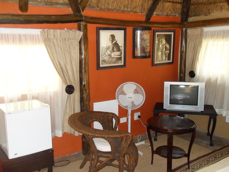 Luxury Chalet, Garden View | 1 bedroom, in-room safe, individually decorated, individually furnished