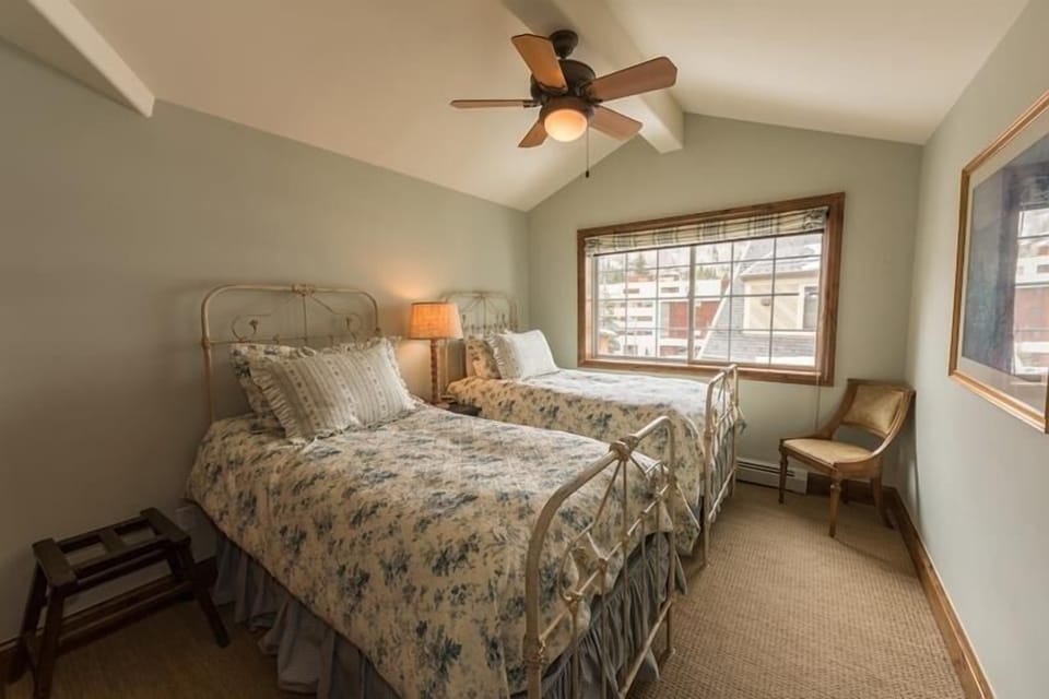Condo, 2 Bedrooms | 2 bedrooms, free WiFi