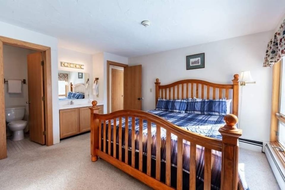 Condo, 2 Bedrooms | 2 bedrooms, free WiFi
