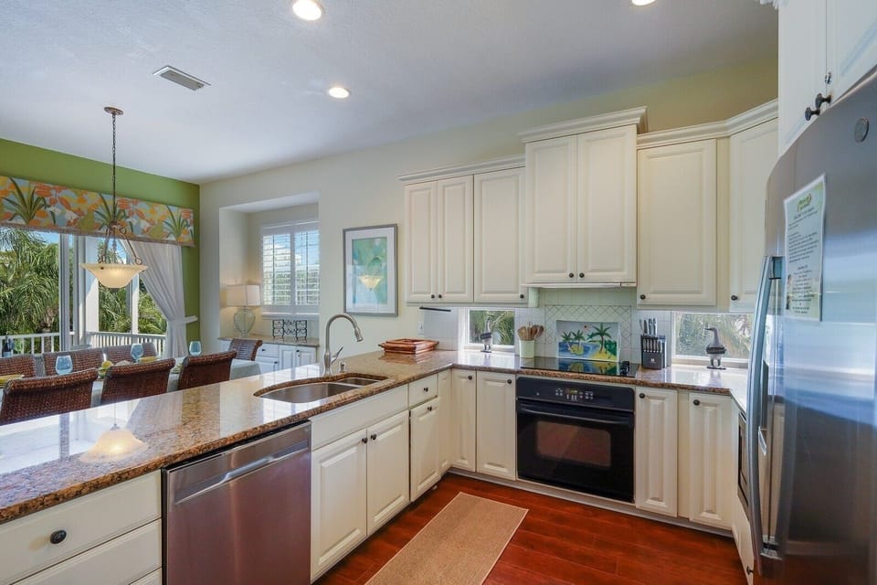 Townhome, 3 Bedrooms | Private kitchen | Fridge, coffee/tea maker, toaster
