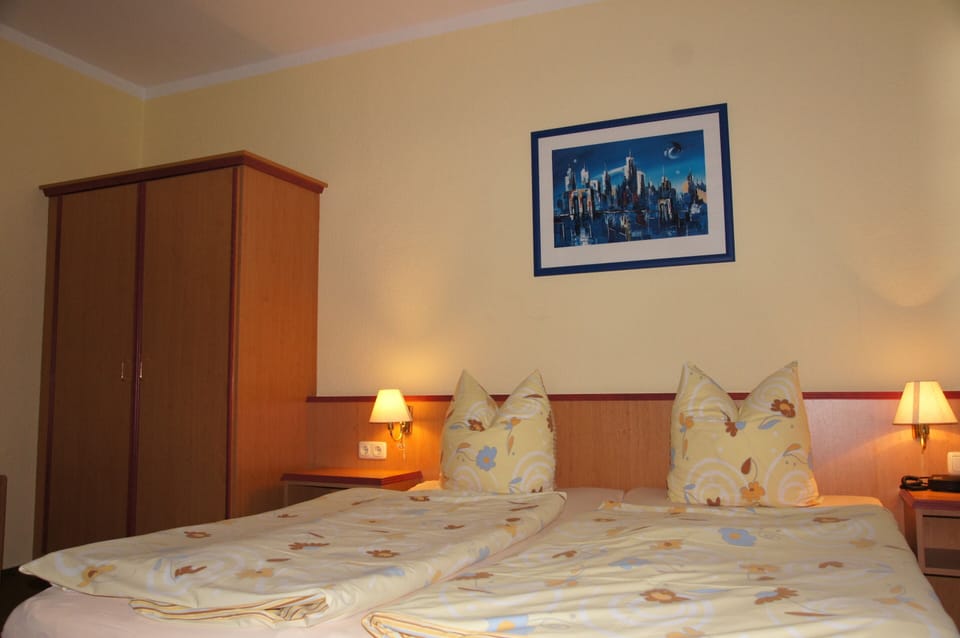 Suite, Private Bathroom