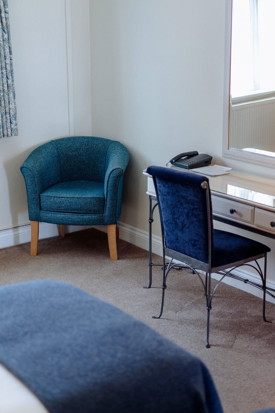 Twin Room (Large) | Premium bedding, iron/ironing board, free WiFi, bed sheets