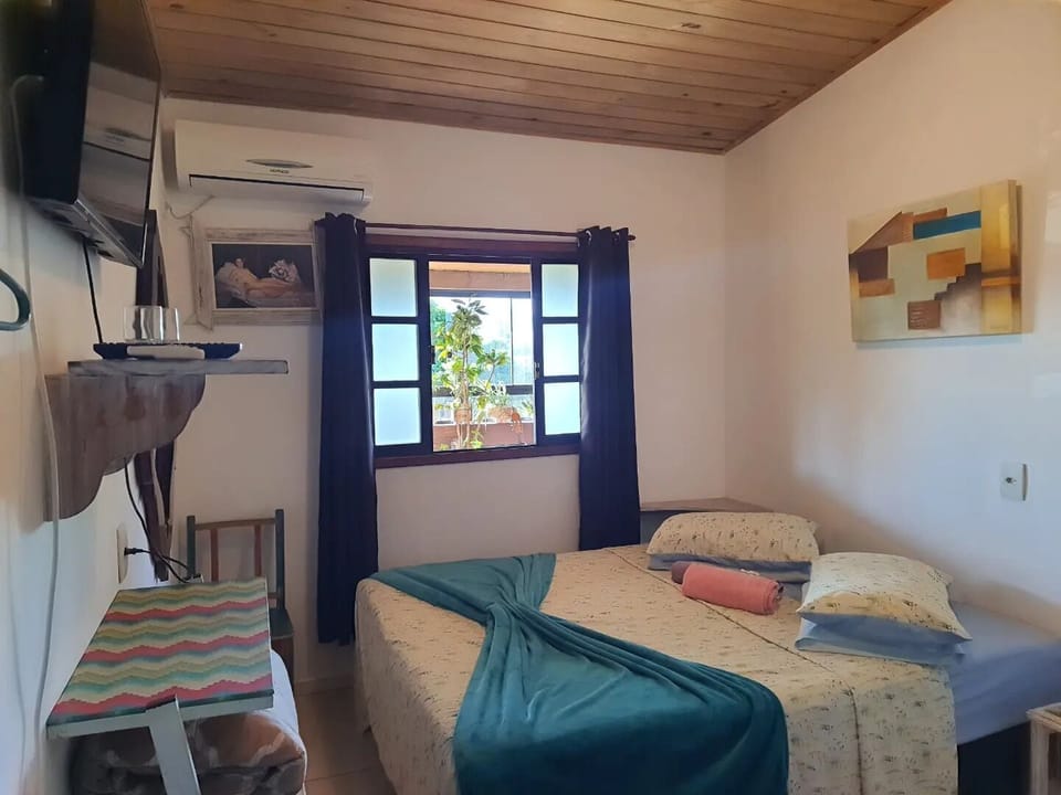 Basic Suite, 1 Double Bed | Free WiFi, bed sheets