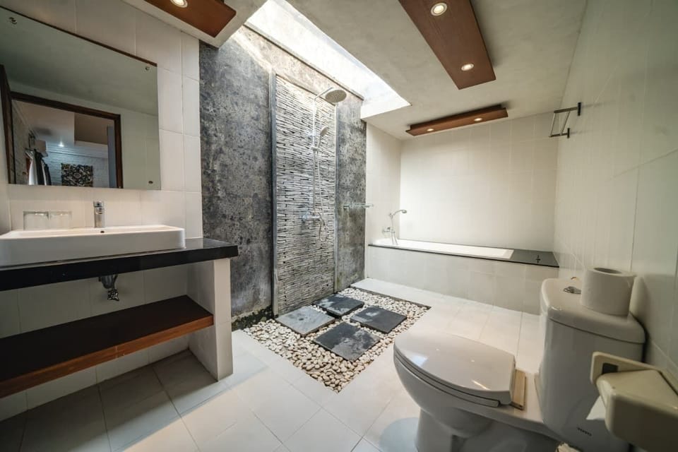 Villa, 1 Bedroom | Bathroom shower