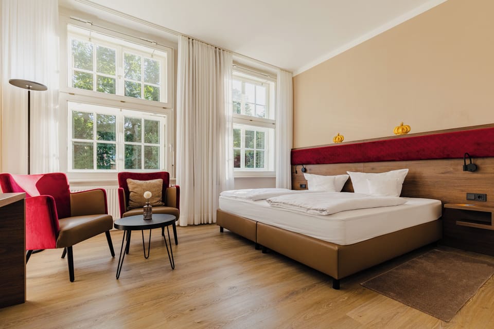 Double Room | Hypo-allergenic bedding, minibar, desk, blackout drapes