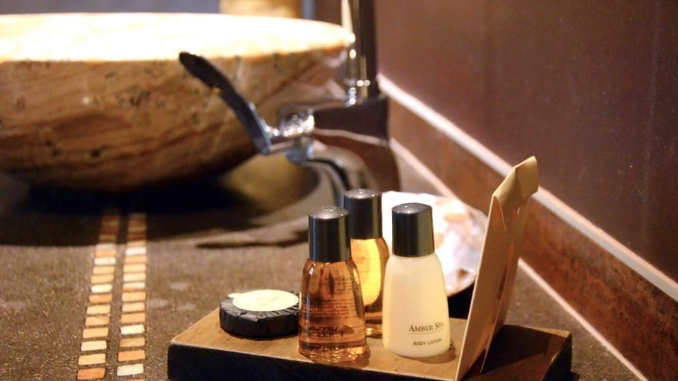 Luxury Suite, Terrace (Africaine) | Bathroom