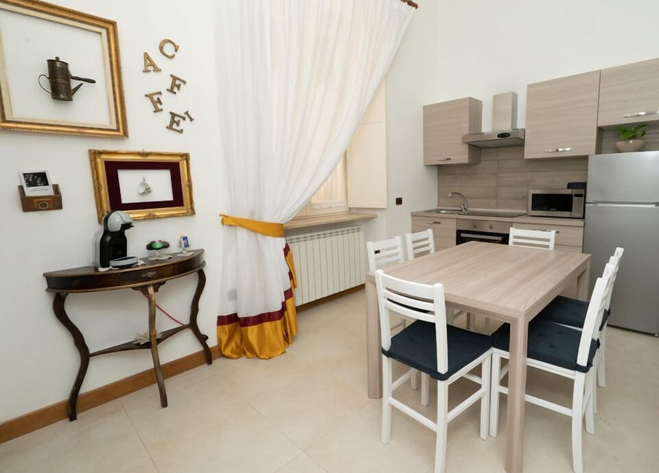 Junior Suite (YELLOW) | Living area | Toys