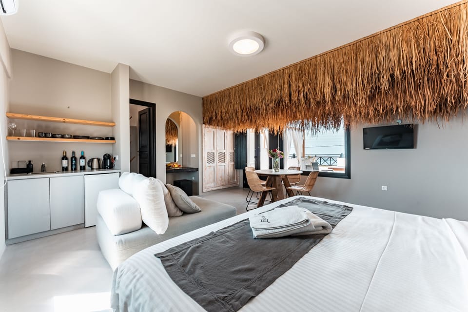 Junior Double Room, Sea View | Egyptian cotton sheets, premium bedding, individually decorated