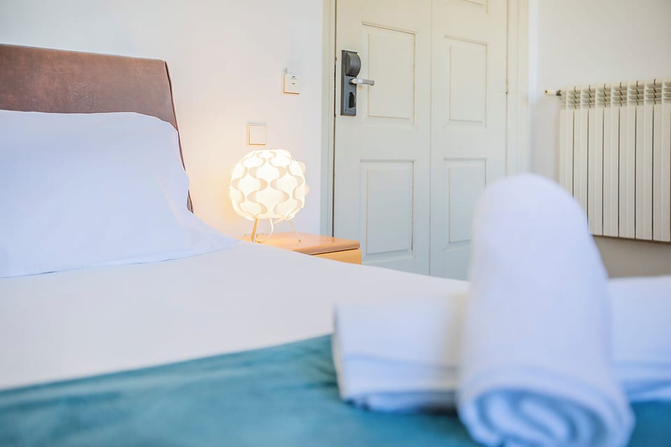 Twin Room, Accessible | 6 bedrooms, blackout drapes, iron/ironing board, free WiFi