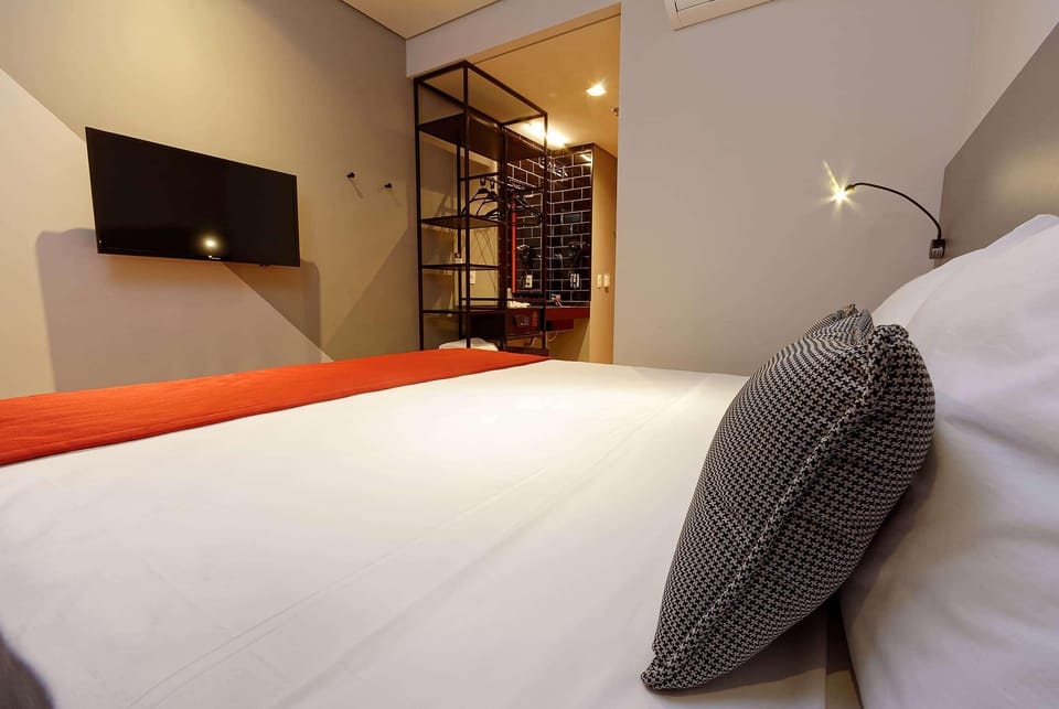 In-room safe, blackout drapes, soundproofing, bed sheets
