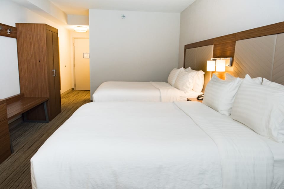 Standard Room, 2 Double Beds | Premium bedding, in-room safe, desk, laptop workspace