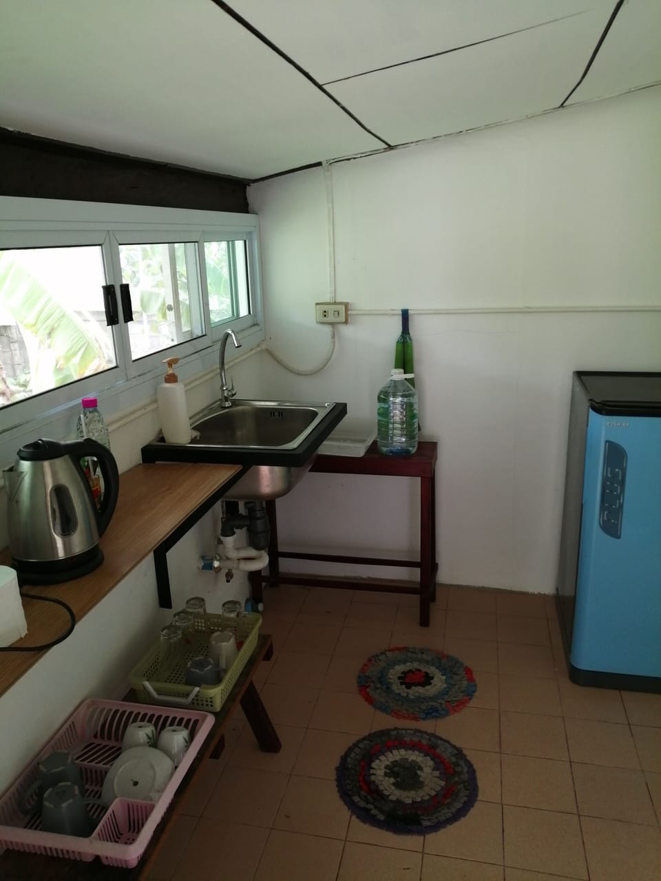 Baan Ton Sai | Private kitchenette | Fridge