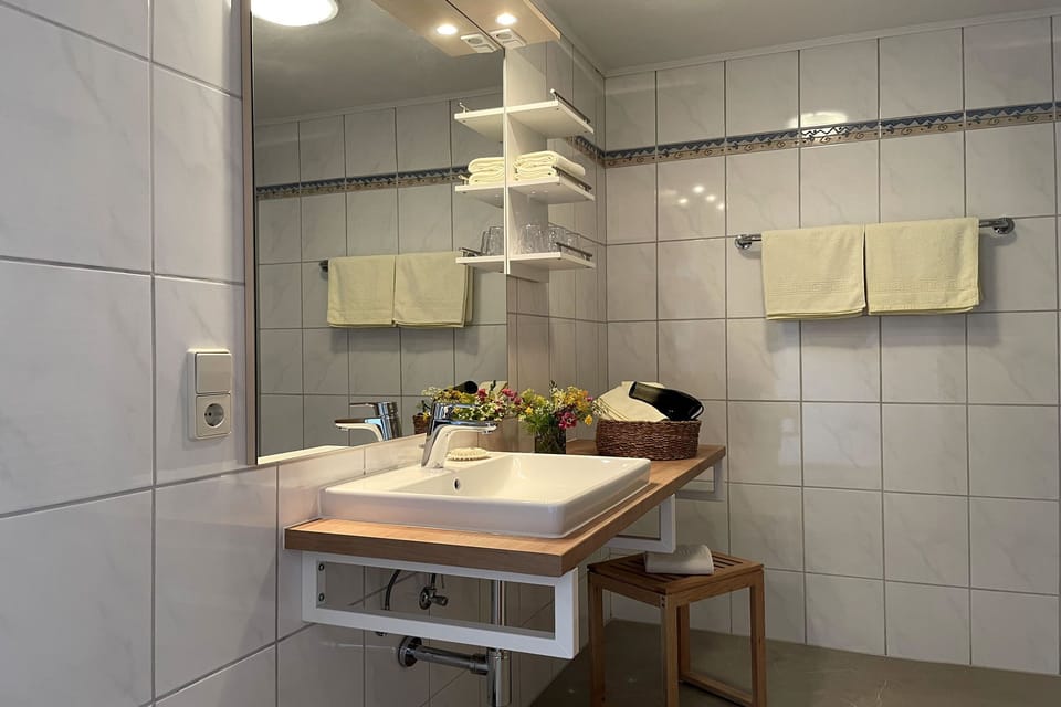 Family Room | Bathroom | Hair dryer, towels