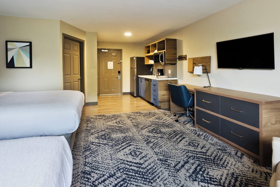 In-room safe, desk, blackout drapes, iron/ironing board
