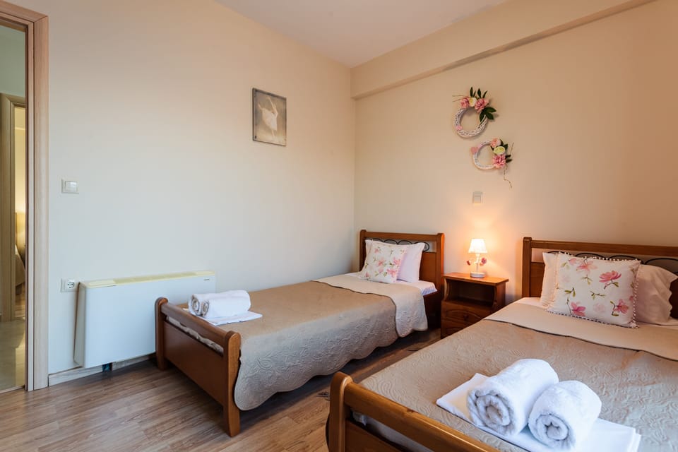 Duplex, 2 Bedrooms, Beachside | 3 bedrooms, premium bedding, desk, iron/ironing board