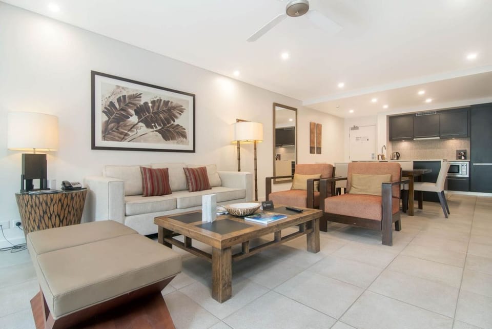 2 bedrooms, premium bedding, iron/ironing board, free WiFi