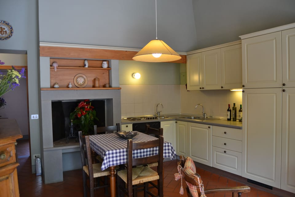 Apartment, 2 Bedrooms | In-room dining