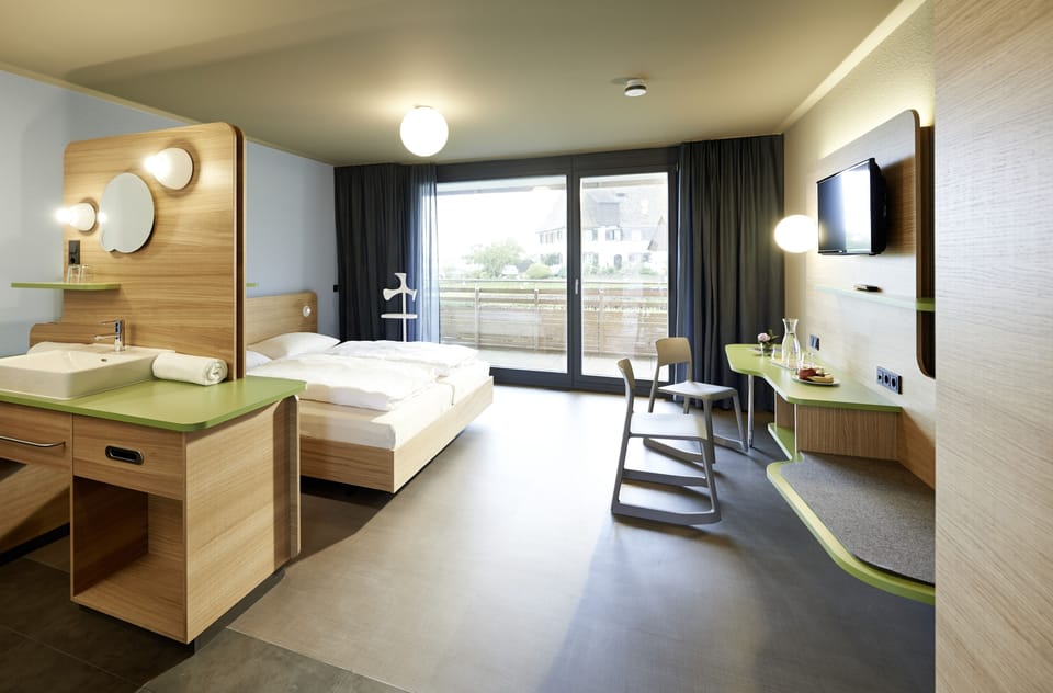 Hypo-allergenic bedding, in-room safe, individually decorated