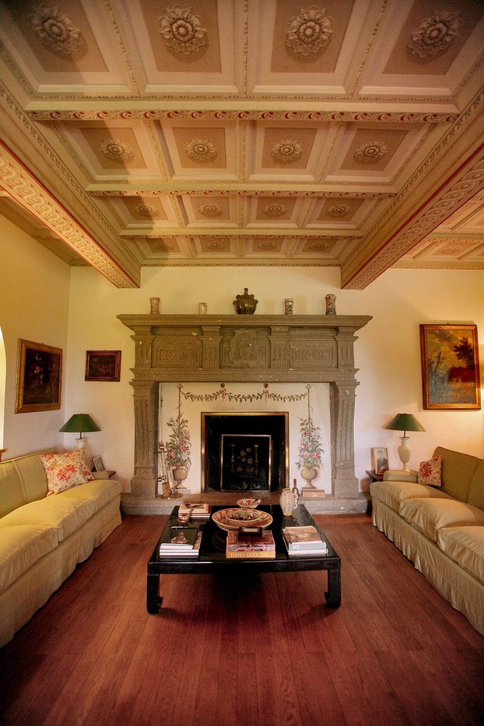 Villa, 6 Bedrooms | Living room