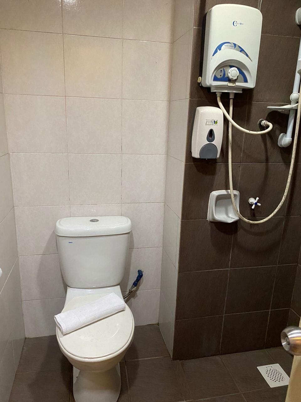 Shower, towels, soap