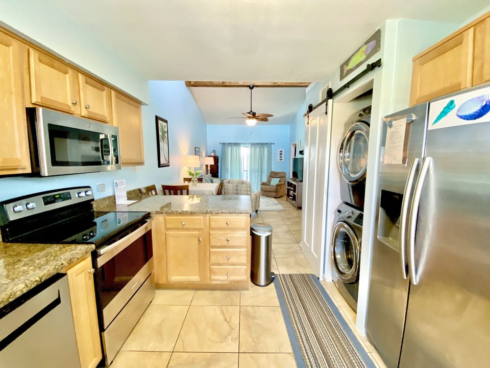 Condo, 2 Bedrooms, Balcony, Partial Ocean View (211) | Private kitchen | Full-size fridge, microwave, oven, stovetop