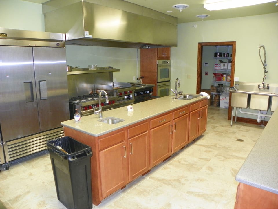 Quadruple Room, Multiple Beds, Private Bathroom | Shared kitchen | Shared fridge, microwave
