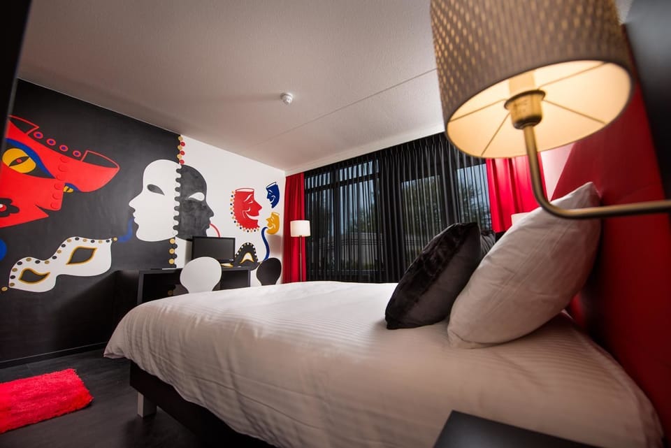 Deluxe Room | In-room safe, desk, free WiFi
