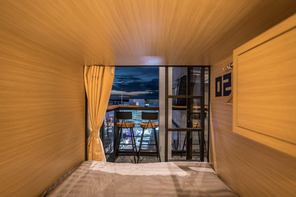  20-Bed Mixed Dormitory | Minibar, blackout drapes, iron/ironing board, free WiFi