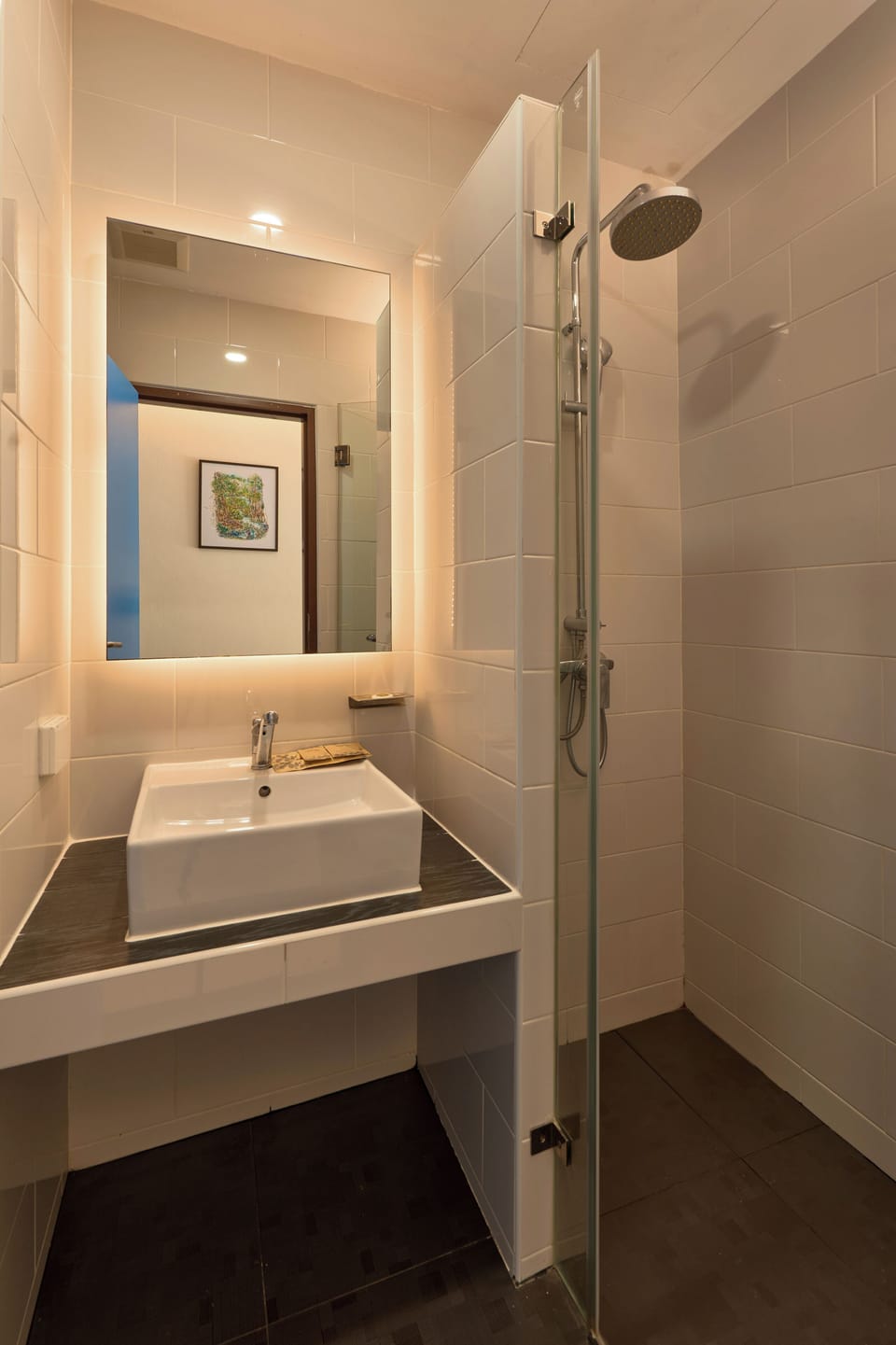 Standard Double Room | Bathroom | Free toiletries, hair dryer (on request), bidet, towels