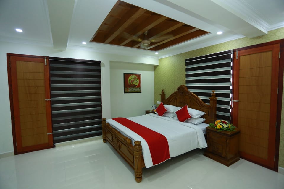 Business Double Room, City View | Premium bedding, individually furnished, desk, laptop workspace