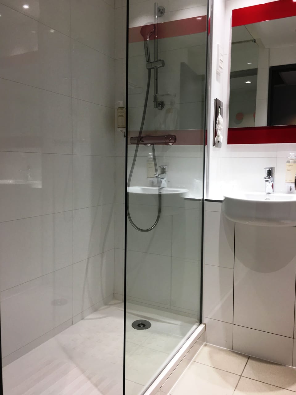 Hotel Inn design Paris Saint-Quentin Hotel in Montigny-le-Bretonneux