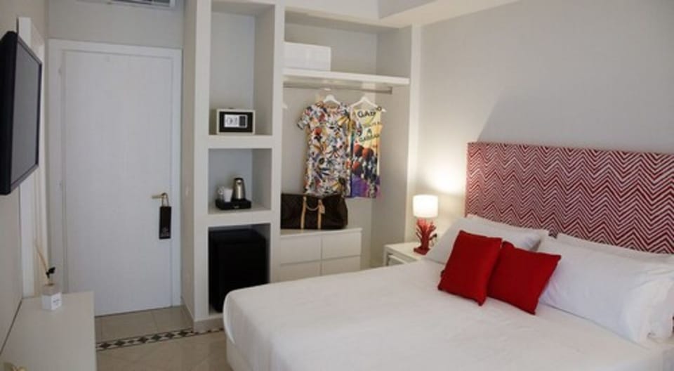 Design Double or Twin Room (Wellness) | Minibar, in-room safe, blackout drapes, soundproofing