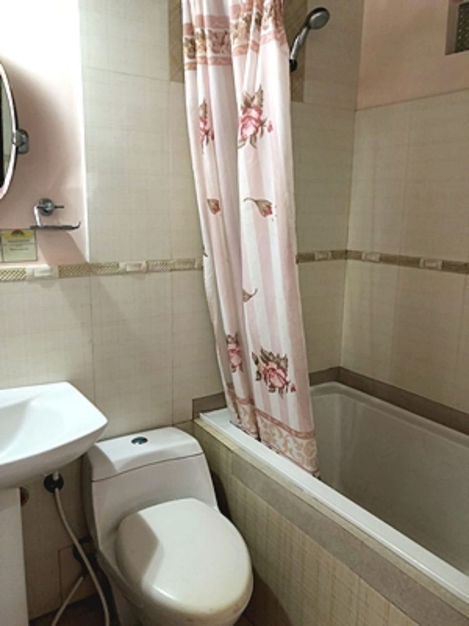 Free toiletries, towels