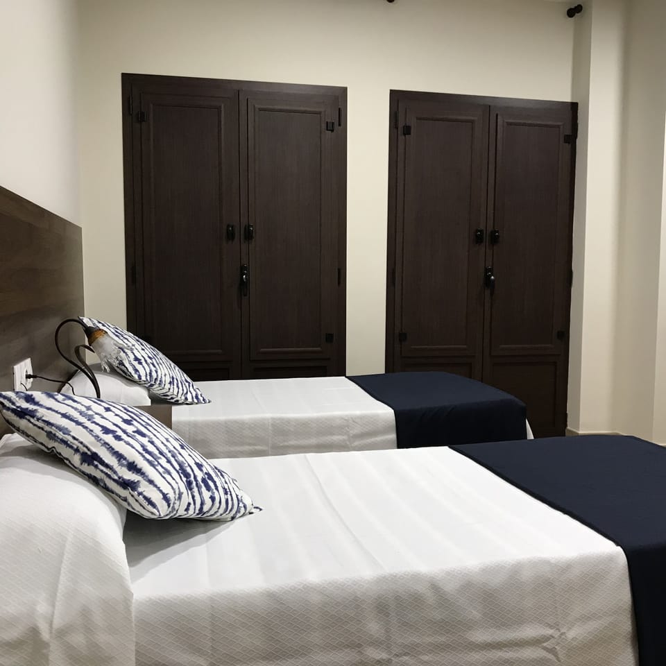 Minibar, desk, soundproofing, free WiFi