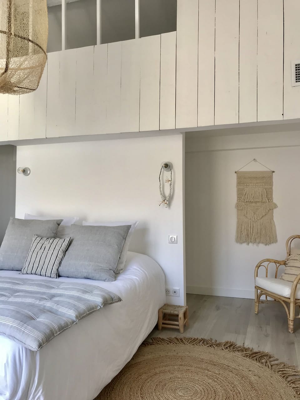 Comfort Room, Non Smoking, Private Bathroom | Minibar, individually decorated, individually furnished, soundproofing