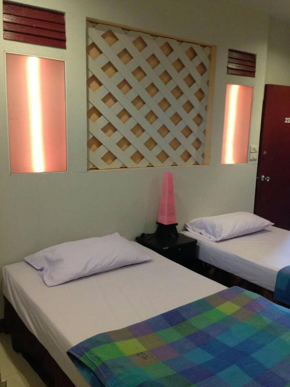 Free WiFi, bed sheets