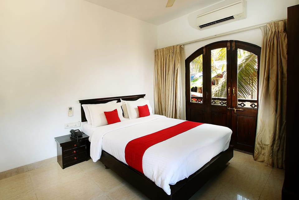 Executive Deluxe Ac Room | Minibar, in-room safe, individually furnished, rollaway beds
