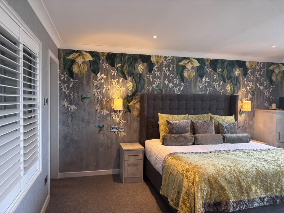 Panoramic Quadruple Room, Sea View | Desk, laptop workspace, iron/ironing board, WiFi (free)