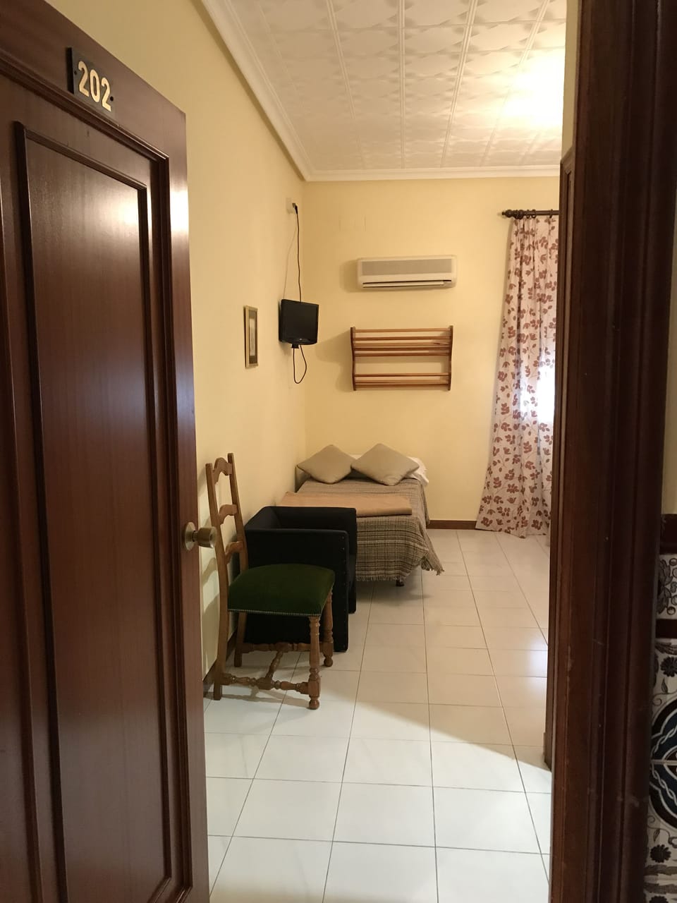 Basic Double or Twin Room, 2 Twin Beds, Non Smoking | Soundproofing, rollaway beds, free WiFi, bed sheets
