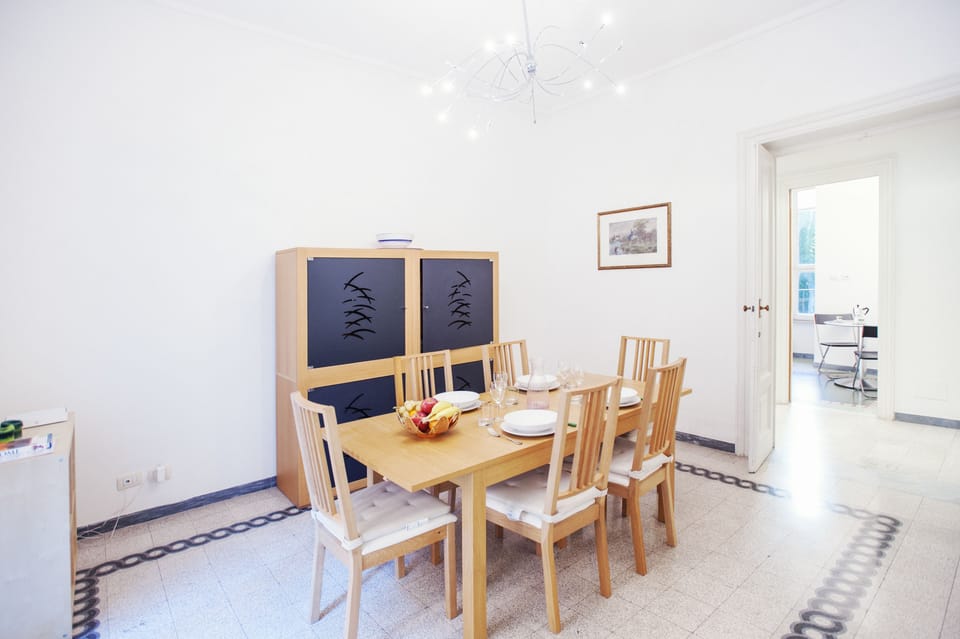 Apartment, 3 Bedrooms | In-room dining