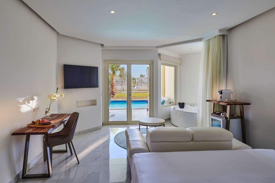 1 bedroom, minibar, in-room safe, individually decorated