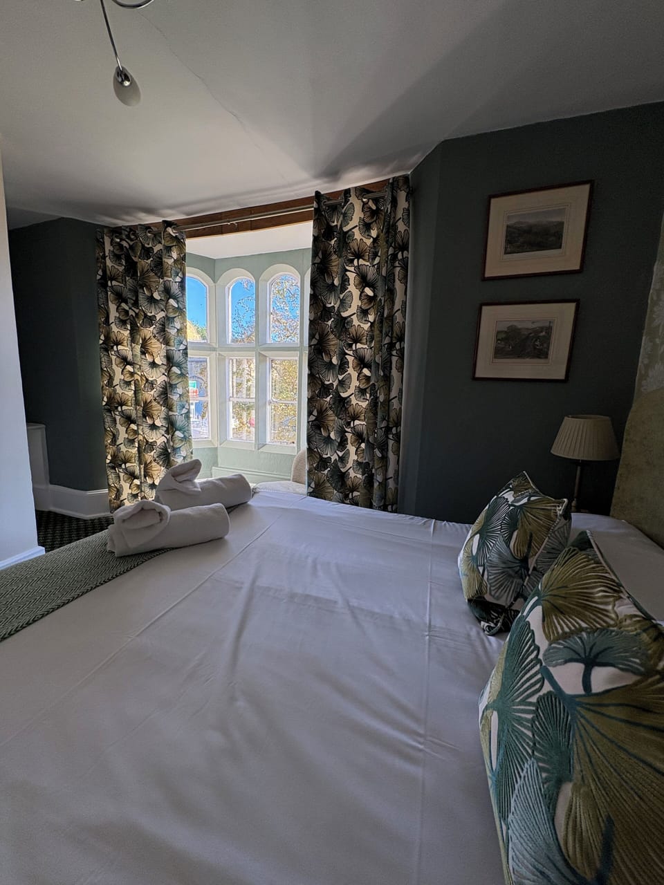 Standard Double Room, 1 King Bed, Ensuite, City View | In-room safe, desk, free WiFi, bed sheets