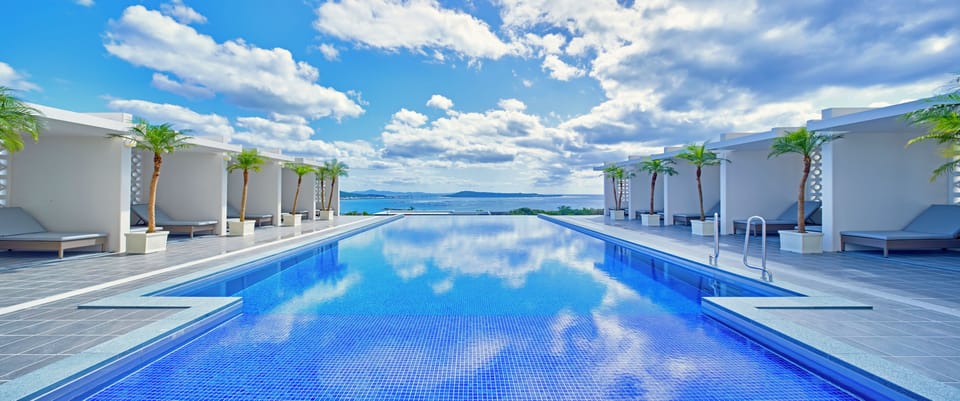 Infinity pool
