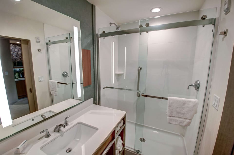 Bathroom shower