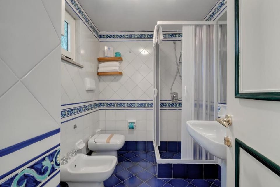 Double Room, Garden View | Bathroom | Bidet
