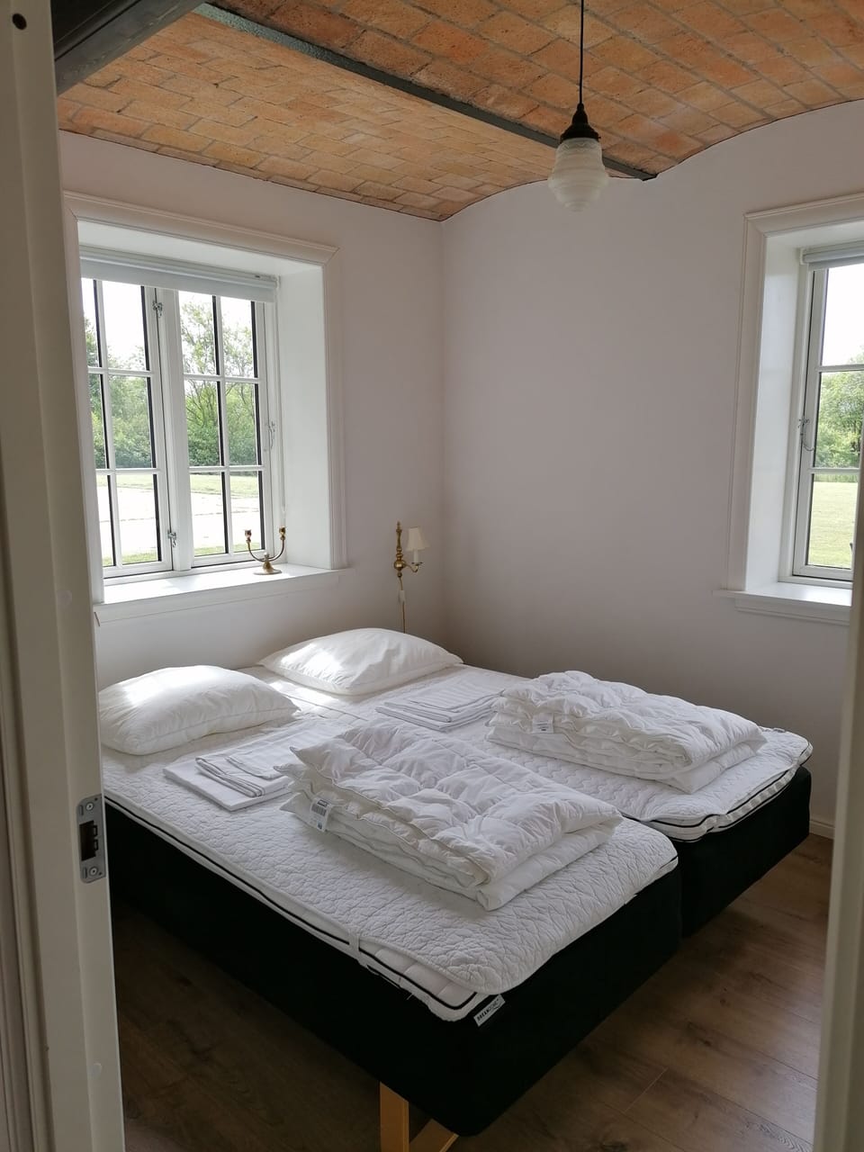 Individually decorated, individually furnished, free cribs/infant beds