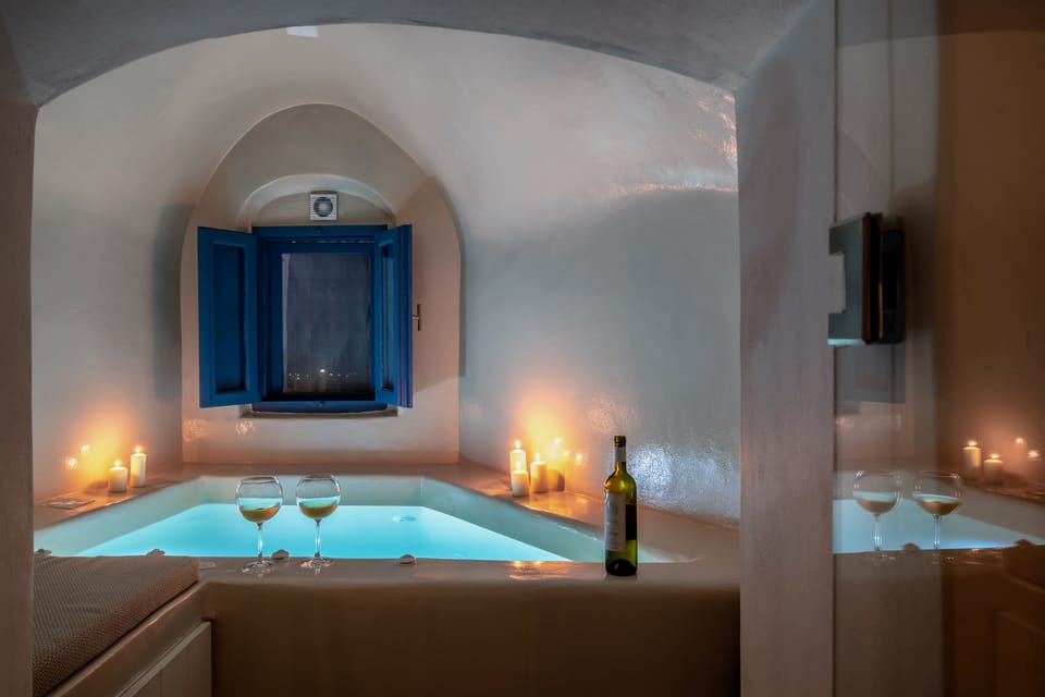 Private spa tub
